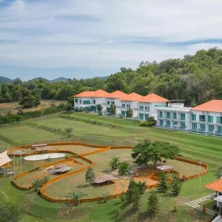Hotel Viva Montane Ban Nong Chap Tao Exterior foto