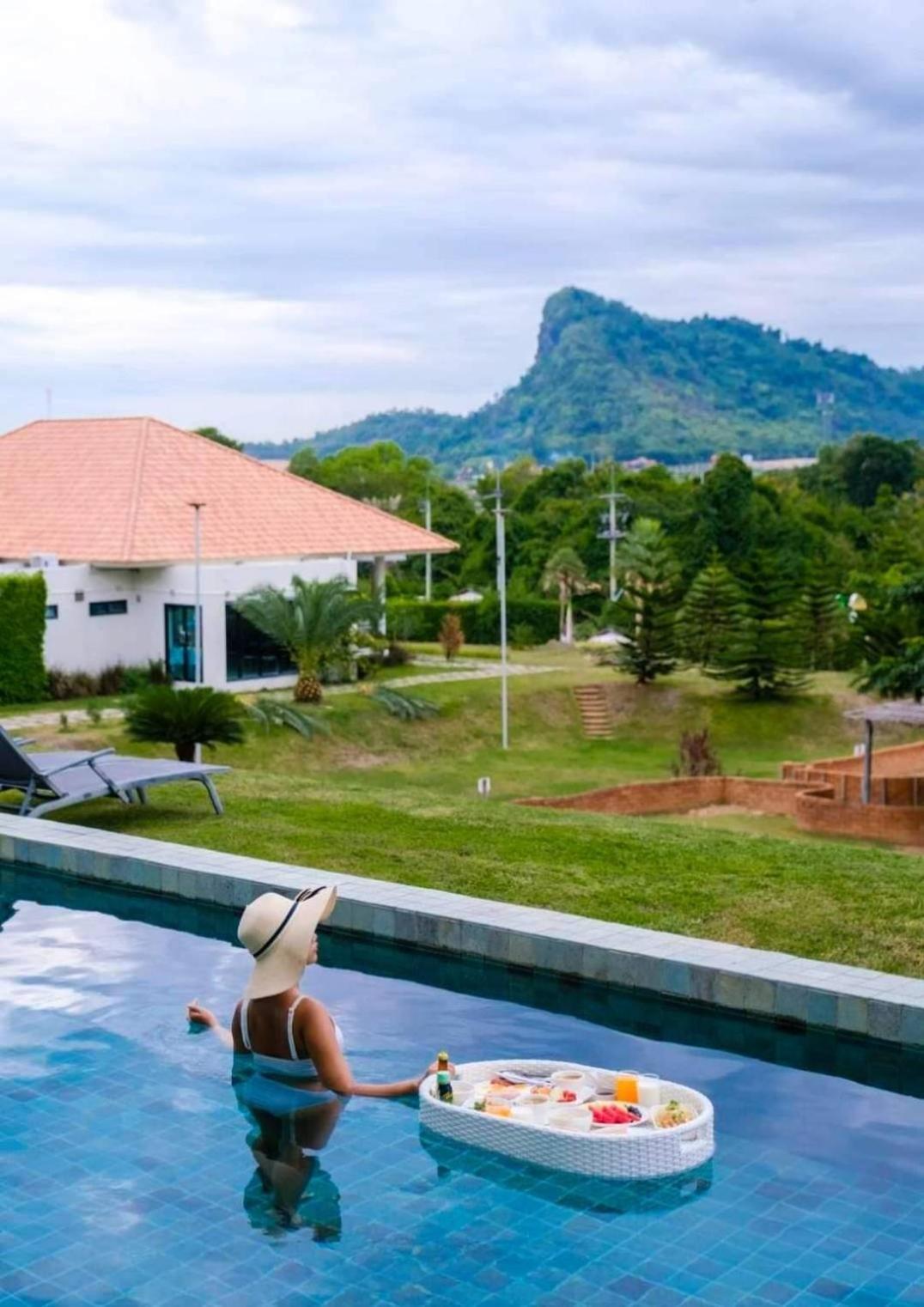 Hotel Viva Montane Ban Nong Chap Tao Exterior foto